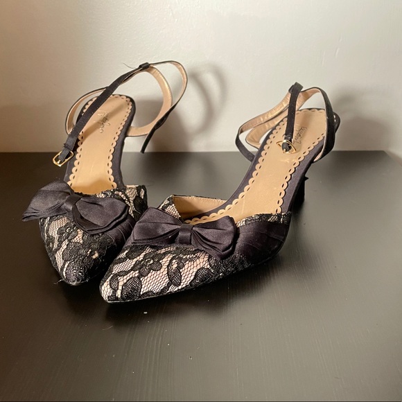 Vintage Style Heels Lace and Bow - Picture 2 of 5